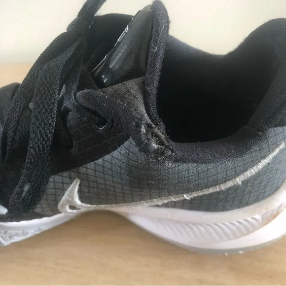 Nike Kyrie Low 4 TB Black Wolf Grey Basketball Athletic Sneakers 7