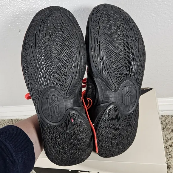 Nike Kyrie Low 5 Black Bright Crimson Size 11.5