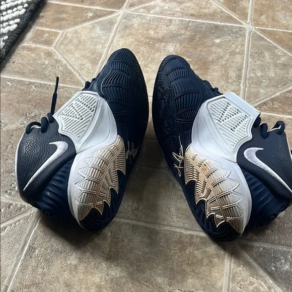 Nike Kyrie Navy and White Sneakers - Size 5 US