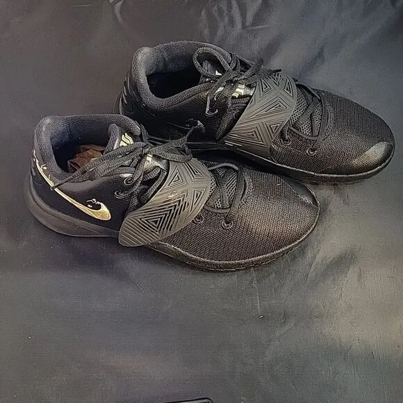 NIKE KYRIE FLYTRAP III MEN'S BASKETBALL TRAINERS BQ3060 SNEAKERS SHOE