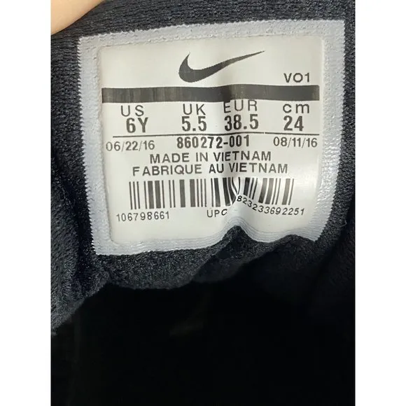 NIKE Lebrom Zoom Witness Size 6Y Black Basketball Sneakers 860272-001