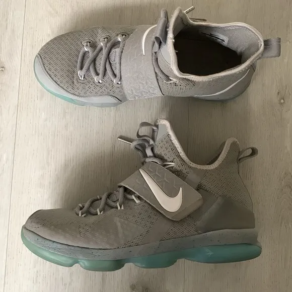 Nike LeBron 14 MAG Sneakers