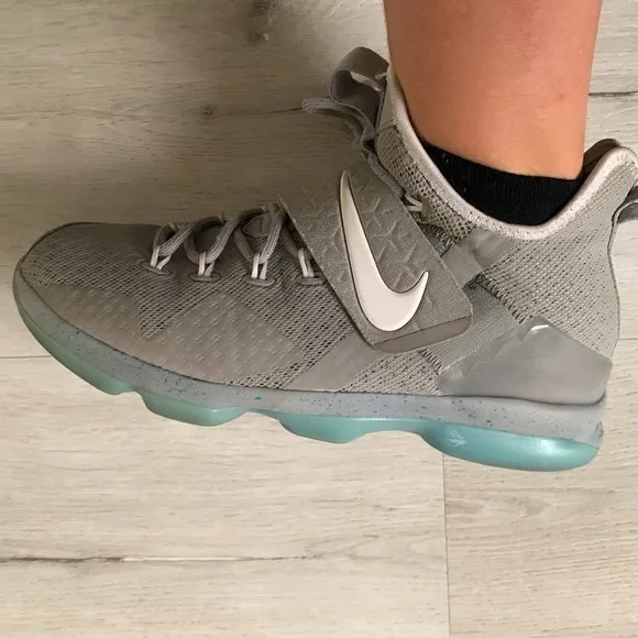 Nike LeBron 14 MAG Sneakers