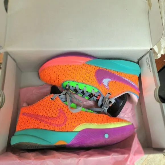 Nike LeBron 20 chosen one sneakers
