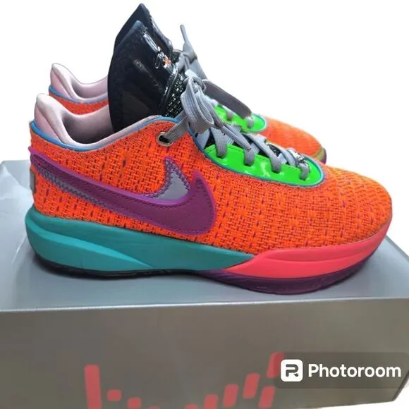 Nike LeBron 20 chosen one sneakers