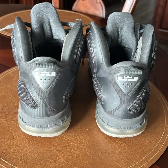 Nike LeBron 9 grey basketball sneakers