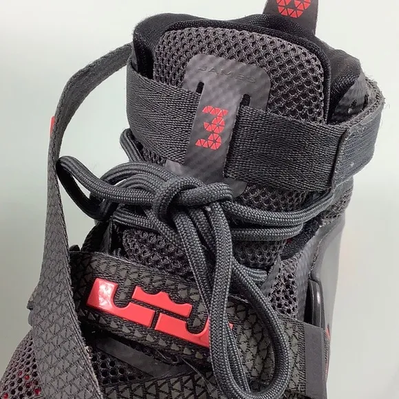 Nike Lebron Soldier 9 dark grey basketball sneakers size 6Y EUC