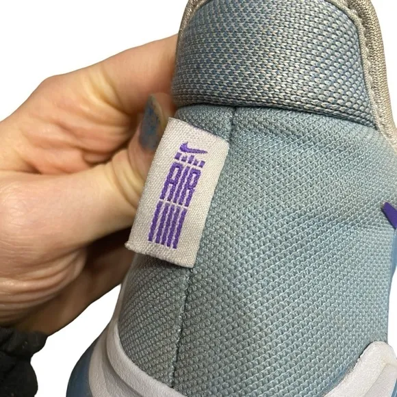 Nike Lebron Witness 6 Basketball Sneakers from Finish Line Size 3.5 Y