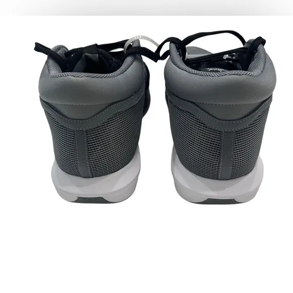 Nike LeBron Witness 8 Basketball Shoes Sneakers Grey Size‎ 18 NWOB