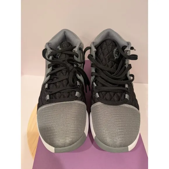 Nike Lebron Witness 8 VIII Cool Grey White Black Mens 12 Sneakers Basketball New