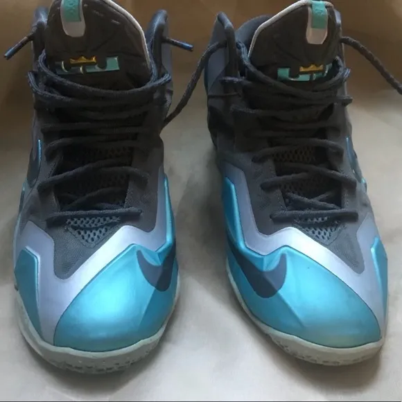 Nike Lebron XI GS Armory Slate Gamma Blue Light Armory 621712-400