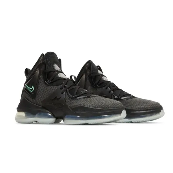 Nike Lebron XIX Basketball Sneakers
