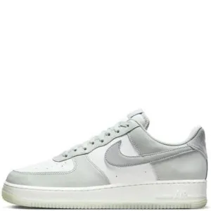 Nike Mens Air Force 1 '07 LV8 Basketball Sneakers Size 8