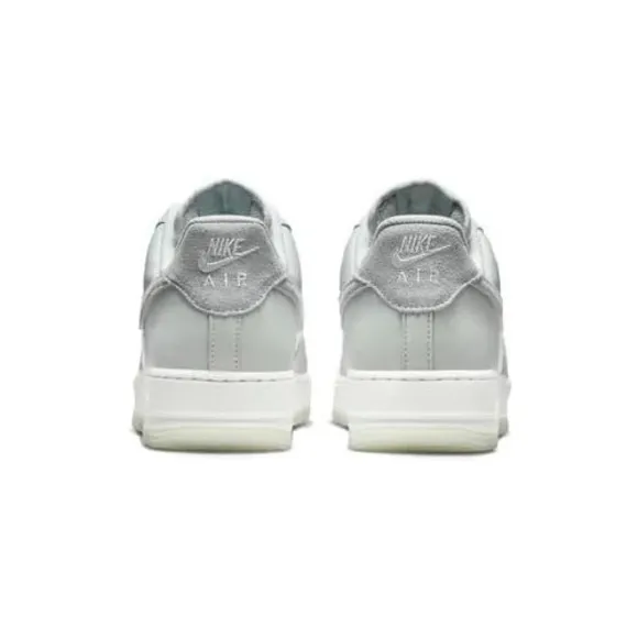 Nike Mens Air Force 1 '07 LV8 Basketball Sneakers Size 8