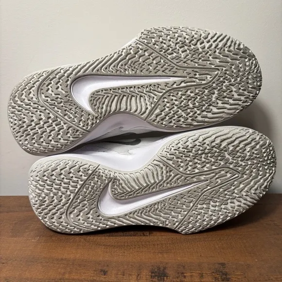 Nike Precision 7 VII Men's 9 Triple White Basketball Shoes FN4322 100 Sneakers