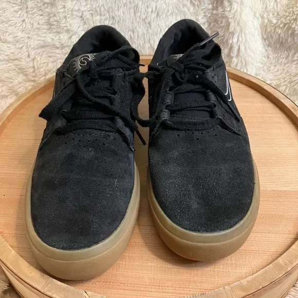 Nike Shane O’Neill Solar Black Sueded Low Top Sneakers Skater Size 6
