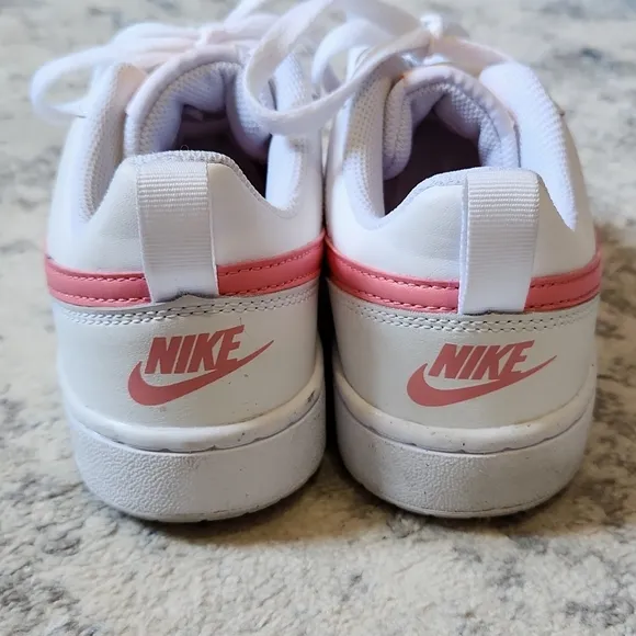 Nike Youth Size 6 Court Borough Low 2 Shoes Pink White Basketball Sneakers