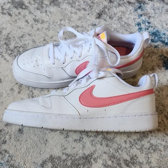 Nike Youth Size 6 Court Borough Low 2 Shoes Pink White Basketball Sneakers