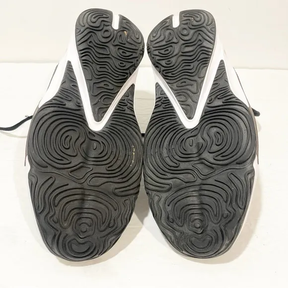 Nike Zoom Freak 3 Project 34 Youth Size 7  Basketball Shoes Sneakers Black