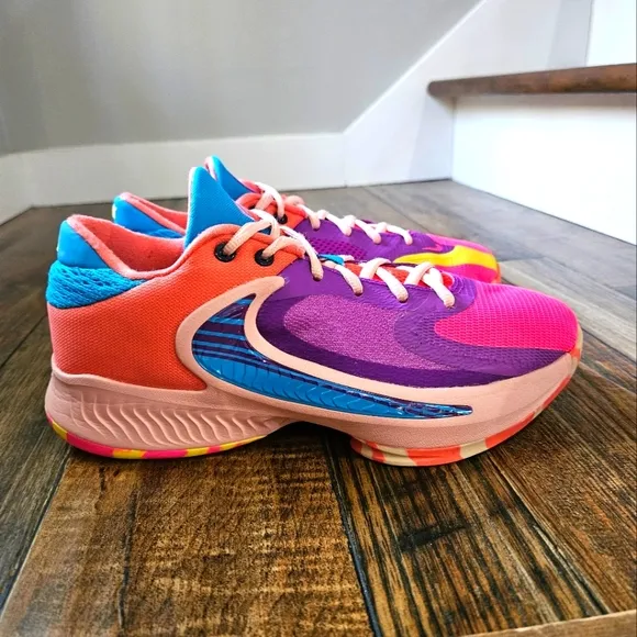 Nike Zoom Freak ‎ 4 GS Bahamas Sneakers Athletic Shoes. Size 7 Y, Women's 8.5