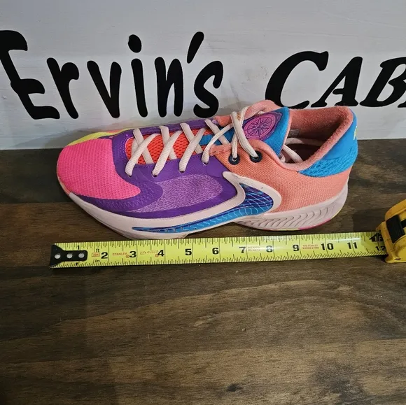 Nike Zoom Freak ‎ 4 GS Bahamas Sneakers Athletic Shoes. Size 7 Y, Women's 8.5