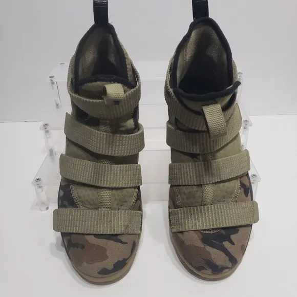 Nike Zoom Lebron Soldier Camo Hi-top Basketball Sneakers 6.5Y
