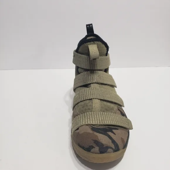 Nike Zoom Lebron Soldier Camo Hi-top Basketball Sneakers 6.5Y