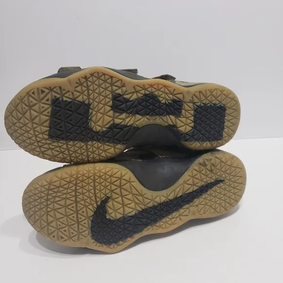 Nike Zoom Lebron Soldier Camo Hi-top Basketball Sneakers 6.5Y