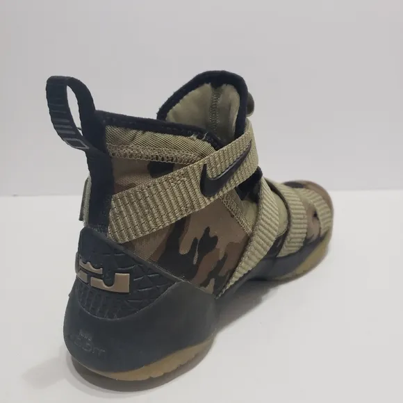 Nike Zoom Lebron Soldier Camo Hi-top Basketball Sneakers 6.5Y