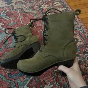 No. 6 Store Lace Up Green Boots Clogs— Womens size 36 or US 6