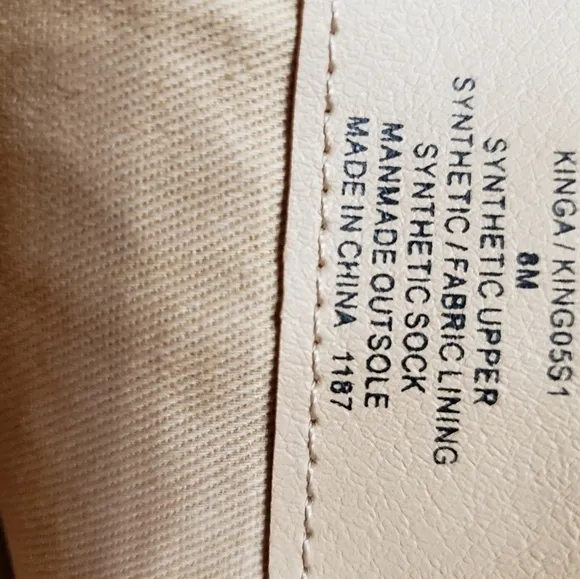 NWOB Steve Madden KINGA Yellow Snake Boots