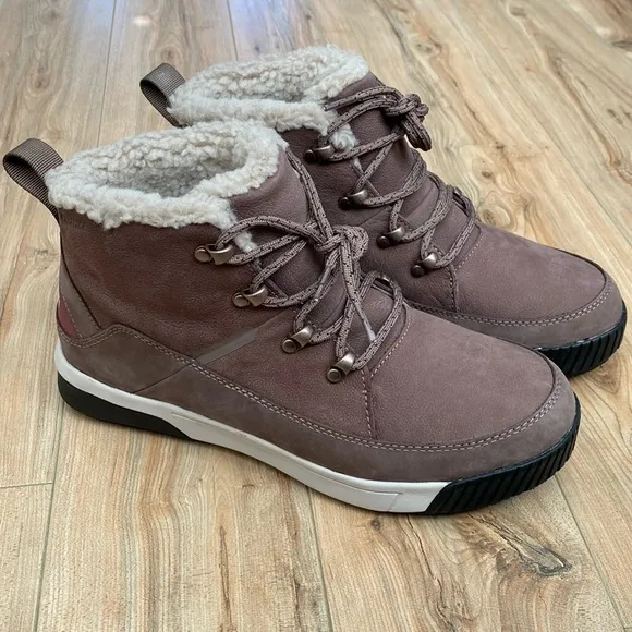 NWOB🍁THE NORTH FACE Women's Mid Lace Insulated Waterproof Boots Size 9
