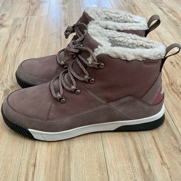 NWOB🍁THE NORTH FACE Women's Mid Lace Insulated Waterproof Boots Size 9