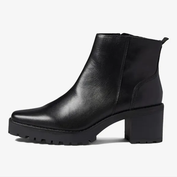NWOT Andre Assous Milla Genuine Leather Ankle Boots in Black Sz. 8.5