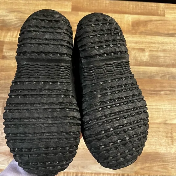 NWOT Bogs Neo-Classic boot