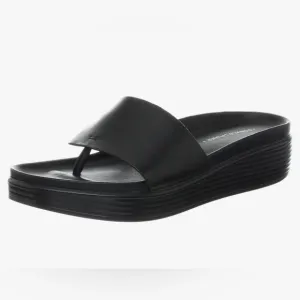 NWOT!🎉 Donald Pliner Black Leather Fifi Sandals Size 9