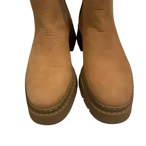 NWOT, Dune London Chunky Chelsea Boots in Camel