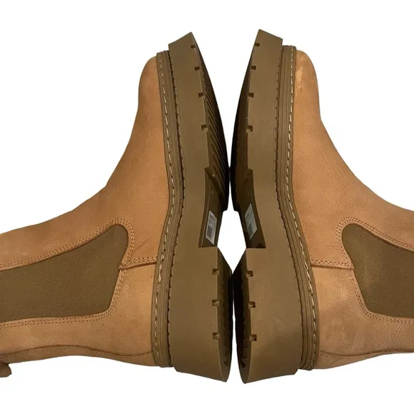 NWOT, Dune London Chunky Chelsea Boots in Camel