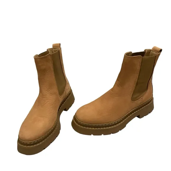NWOT, Dune London Chunky Chelsea Boots in Camel