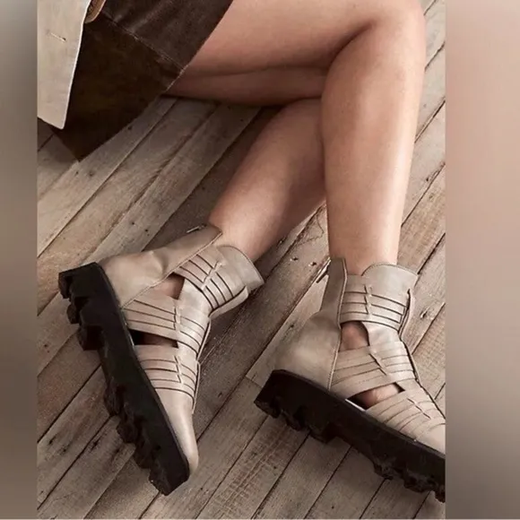 NWOT Free People Women's Hydra Huarache Lugged Boots in Sand size 38/8.5