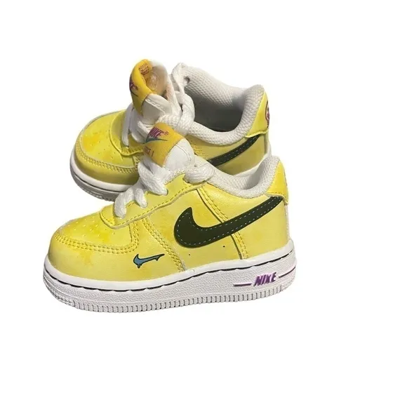NWOT NIKE Air Force 1 Peace Love Basketball Athletic Shoe Toddler Size 4C Yellow