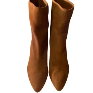 NWOT Something Navy Brown Milo Suede Ankle Sock Boots size 8.5