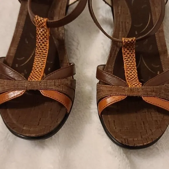 Nwot Abeo leather heel sandals