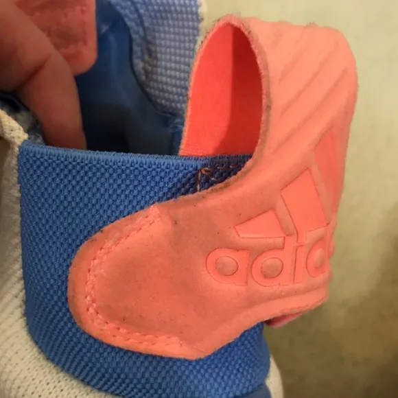 NWT Adidas 11222 Basketball Sneakers Size 7