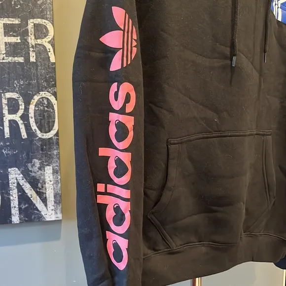 🇪🇸NWT Adidas Originals OG Heart Box Hoodie black small