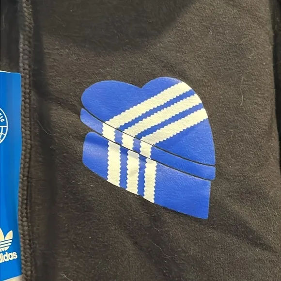 🇪🇸NWT Adidas Originals OG Heart Box Hoodie black small