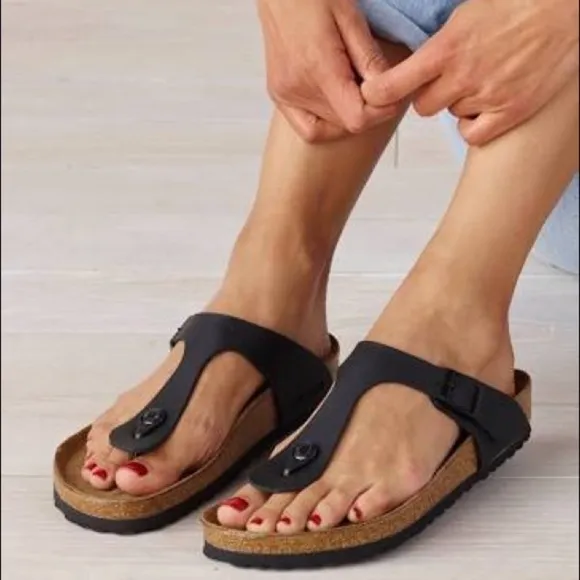 NWT Birkenstock Gizeh BS Black Sandals.
