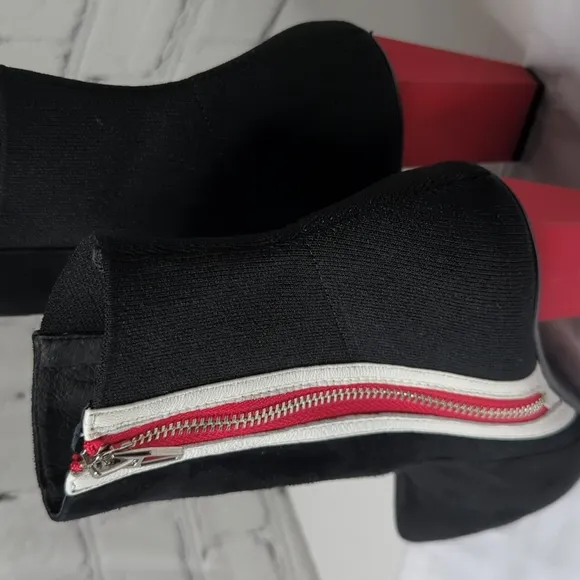 NWT Cecelia new york Rebecca zip up suede boots