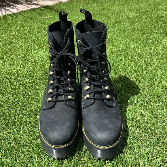 NWT Dr. Martens Leona Combat Boots