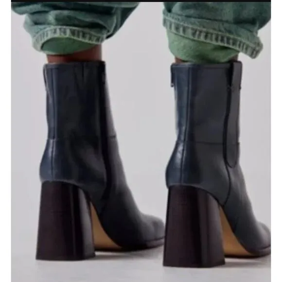 NWT Free People Naomi Ankle Blue Heel Boots - Size 7.5 US